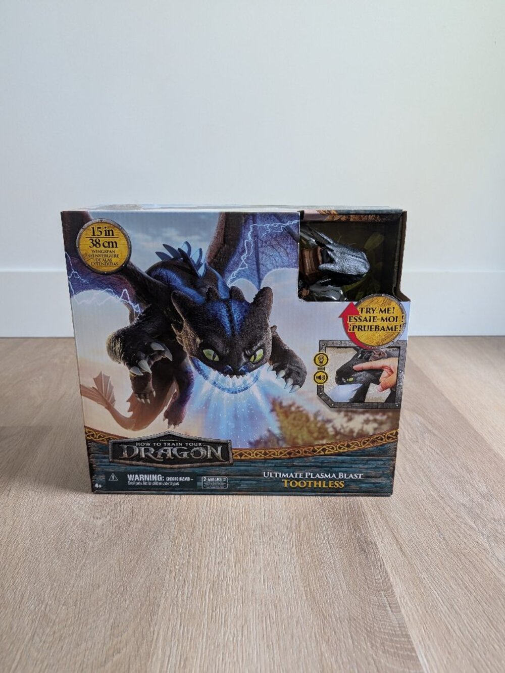 NWT - DreamWorks Dragons Ultimate Plasma Blast Toothless Interactive Dragon Toy